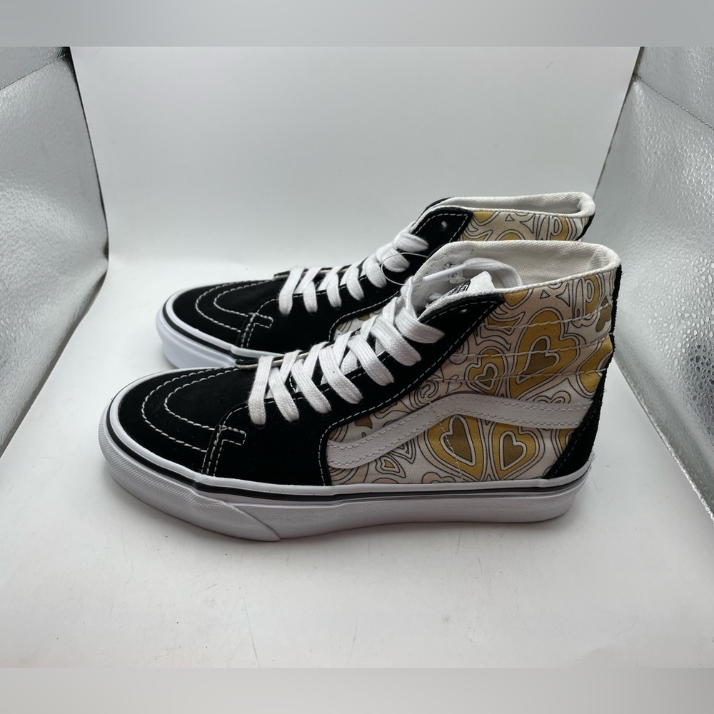 NEW! Vans Old Skool Hightop Hearts women’s sneakers size 5